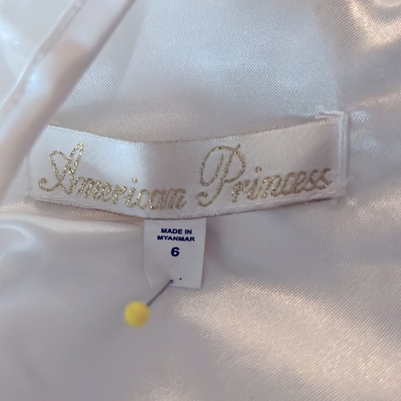 AMERICAN PRINCESS glittery off white  tulle dress with pearl accents - Picture 3 of 4